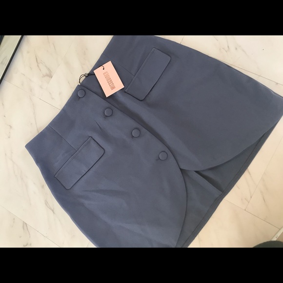 Button Mini Skirt - Picture 4 of 9